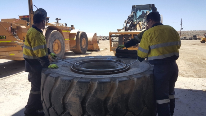 Heavy and earthmoving and Off the Road Tyre Fitting